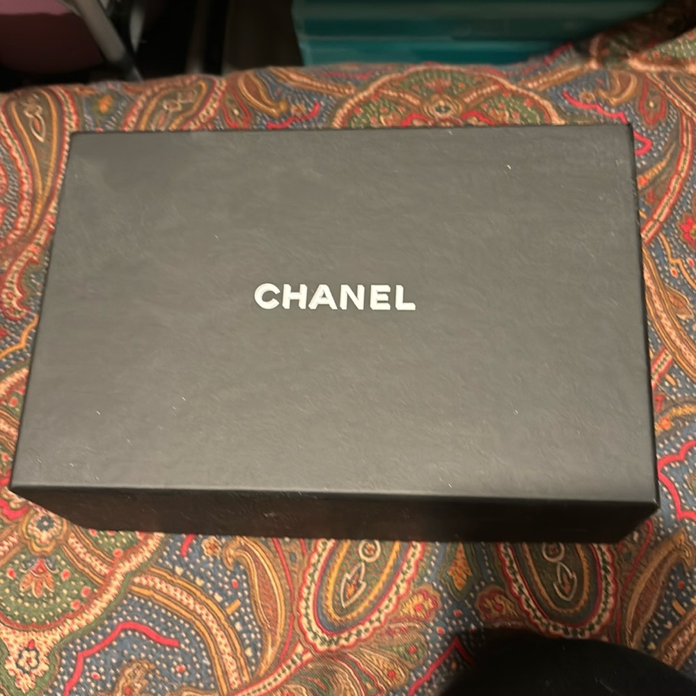 Chanel box